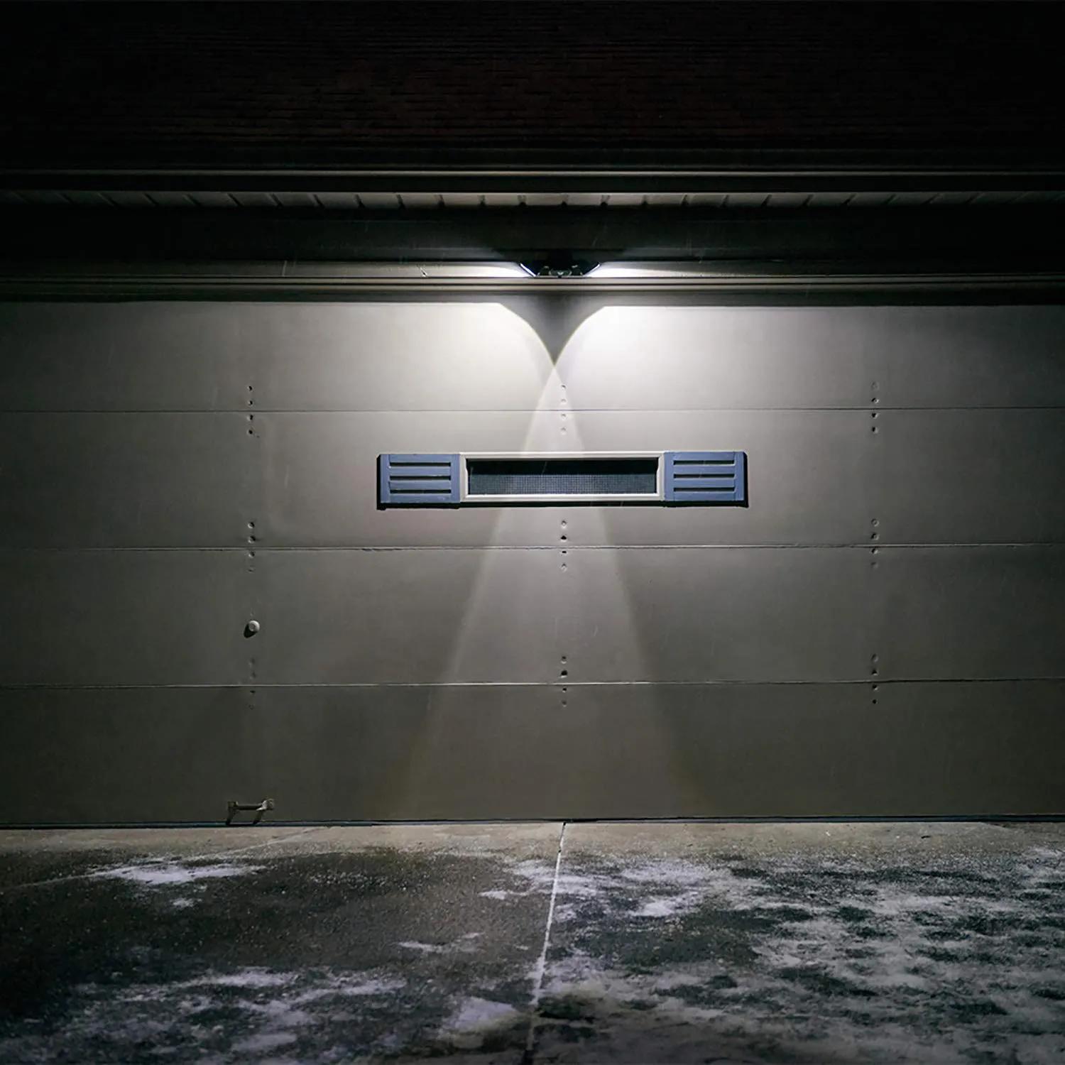 Beams MB3000 High Performance 500 Lumen Wireless Battery Powered Motion Sensing LED Dual Head Security Spotlight, White, 2-Pack