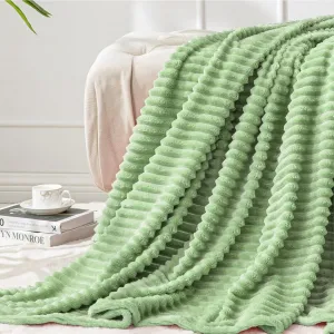 BEDELITE Fleece Throw Blanket for Couch – 3D Ribbed Jacquard Soft and Warm Decorative Fuzzy Blanket – Cozy, Fluffy, Plush Lightweight Sage Green Throw Blankets for Bed, Sofa, 50x60 inches