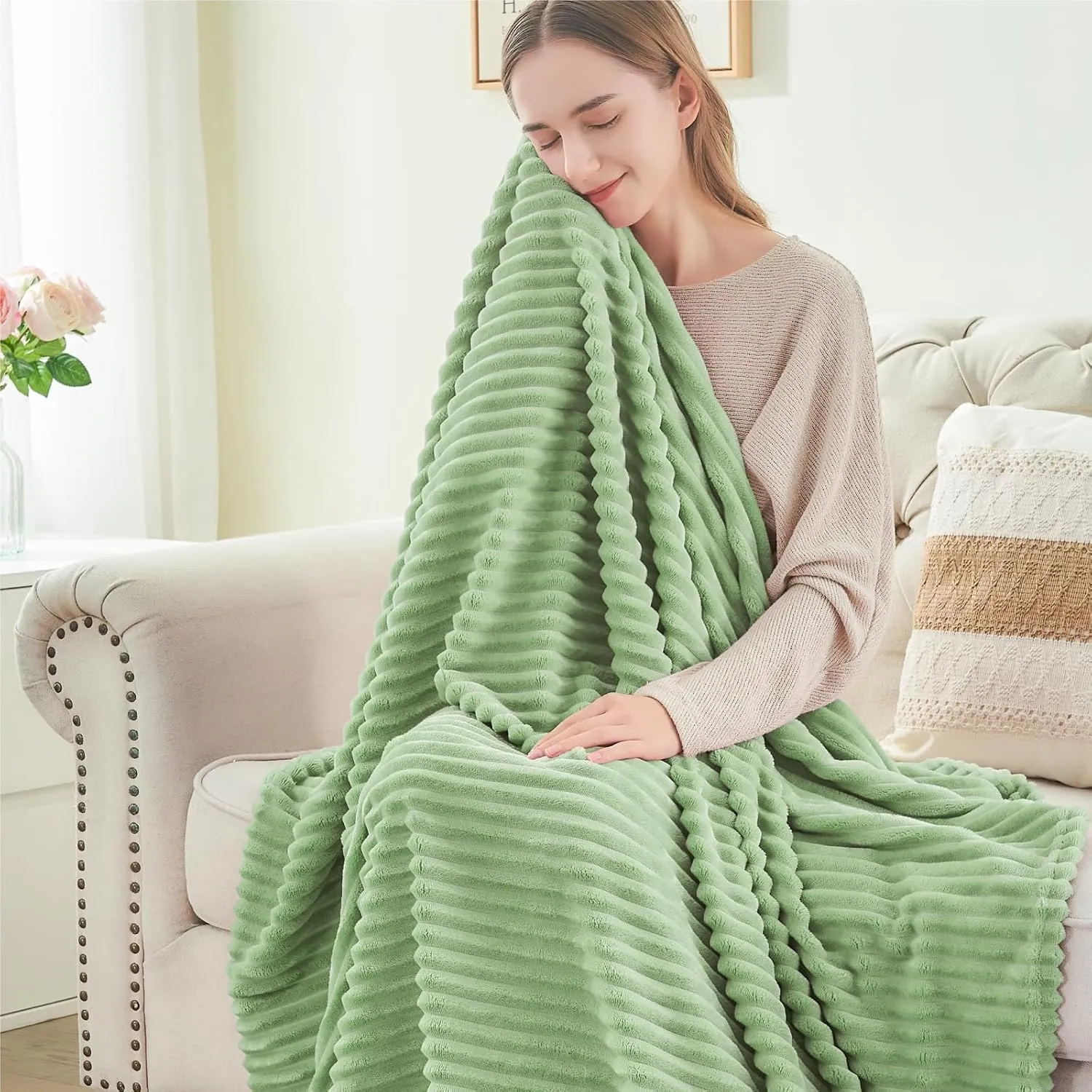 BEDELITE Fleece Throw Blanket for Couch – 3D Ribbed Jacquard Soft and Warm Decorative Fuzzy Blanket – Cozy, Fluffy, Plush Lightweight Sage Green Throw Blankets for Bed, Sofa, 50x60 inches