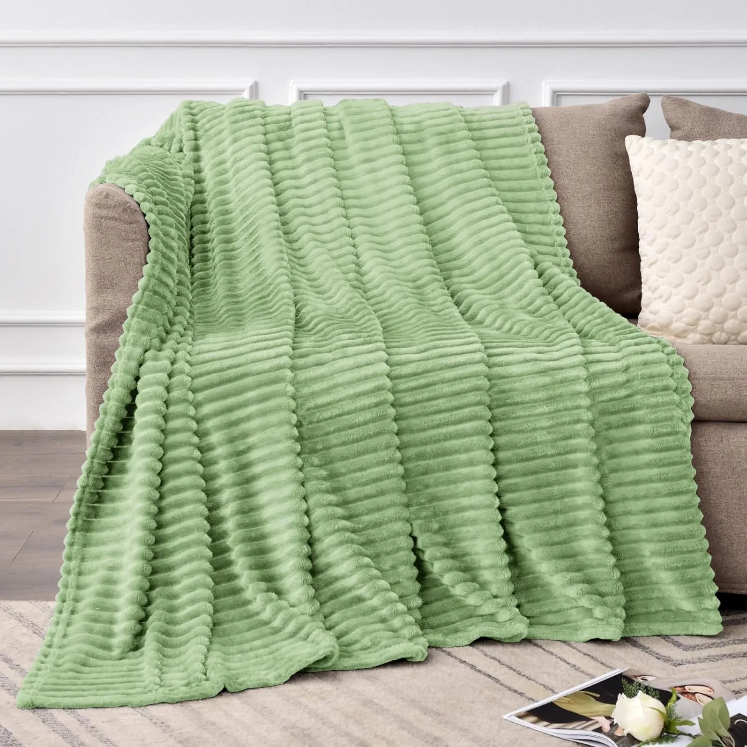 BEDELITE Fleece Throw Blanket for Couch – 3D Ribbed Jacquard Soft and Warm Decorative Fuzzy Blanket – Cozy, Fluffy, Plush Lightweight Sage Green Throw Blankets for Bed, Sofa, 50x60 inches