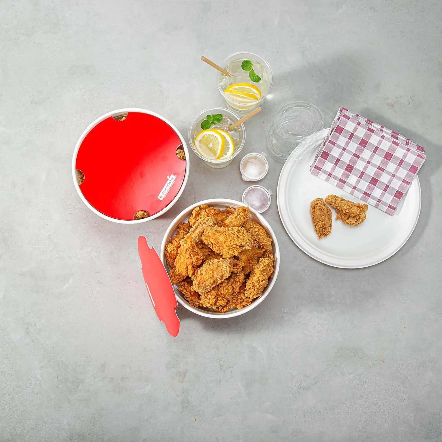 Bio Tek 85 Ounce Chicken Buckets With Lids, 25 Greaseproof Paper Disposable Buckets - Vented Lids, Freezable, Red And White, For Restaurants And Cafes
