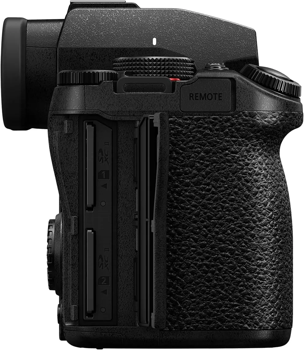 Panasonic LUMIX G9II Micro Four Thirds Camera, 25.2MP Sensor with Phase Hybrid AF, Powerful Image Stabilization, High-Speed Perfomance and Mobility, Flagship Model of G Series - DC-G9M2BODY