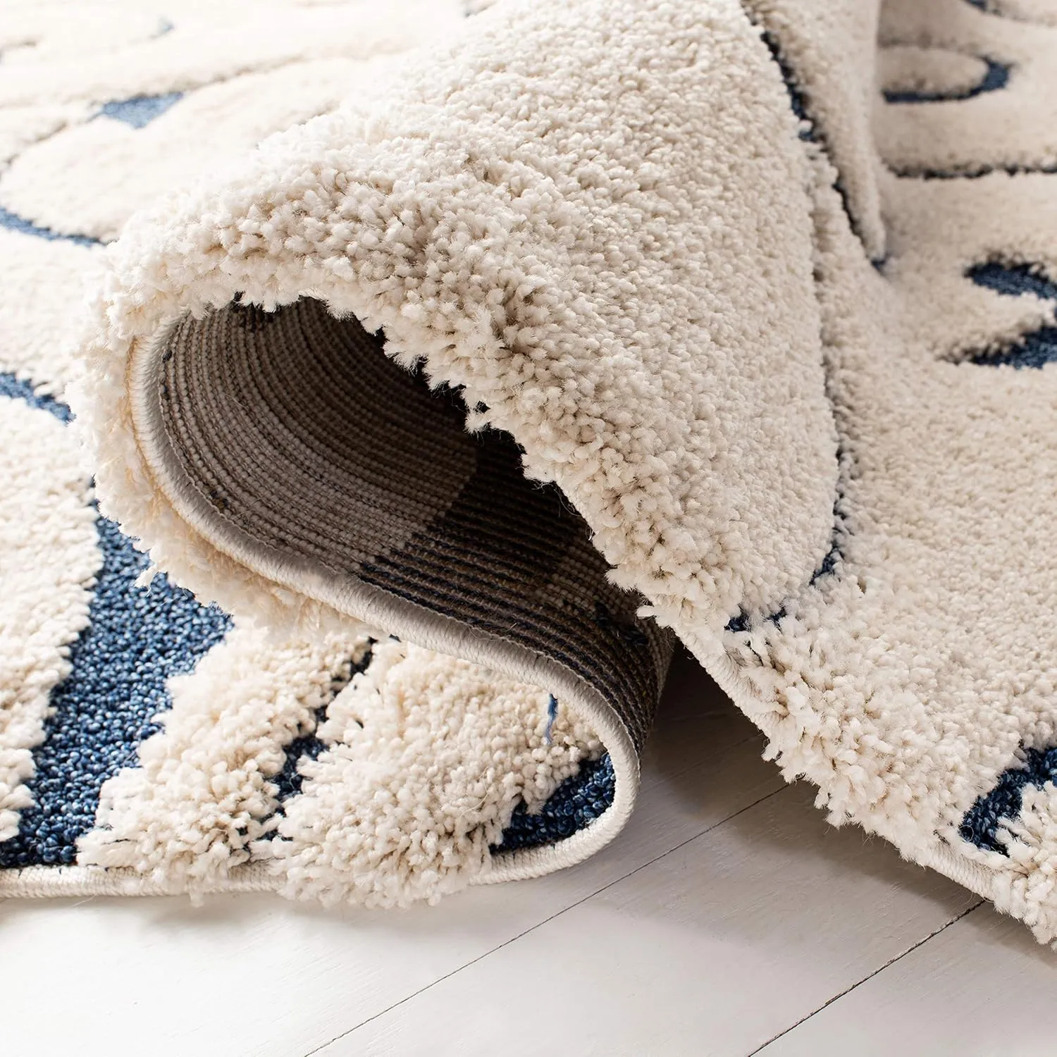 SAFAVIEH Florida Shag Collection Area Rug - 8' x 10', Cream & Blue, Scroll Design, Non-Shedding & Easy Care, 1.2-inch Thick Ideal for High Traffic Areas in Living Room, Bedroom (SG455-1165)