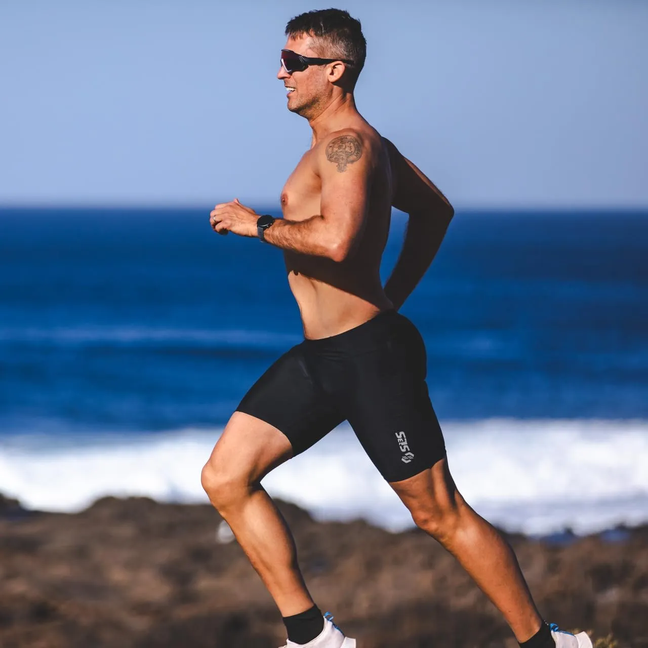 Triathlon Shorts Mens – Tri Shorts Mens – 2 Pockets FRT – Designed by Athletes for Racing
